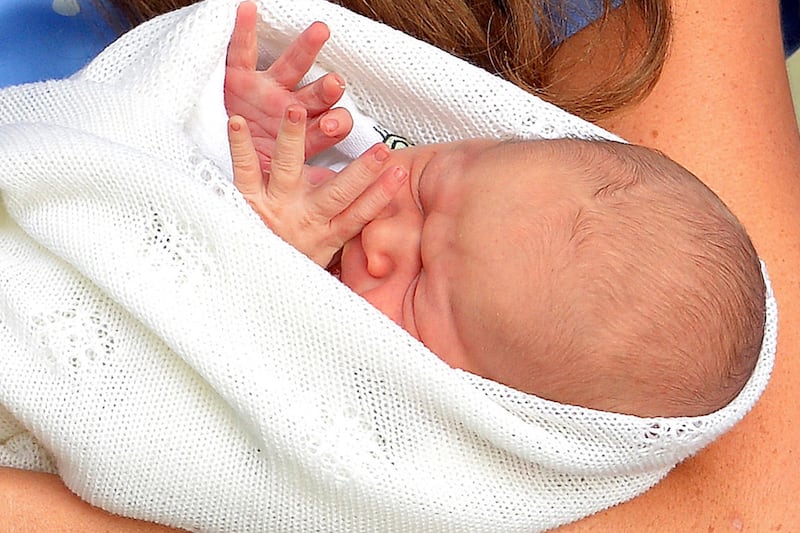 articles/2013/10/10/anne-and-sophie-are-the-first-nfis-for-prince-george-s-christening/end-summer-baby_ufqyj1