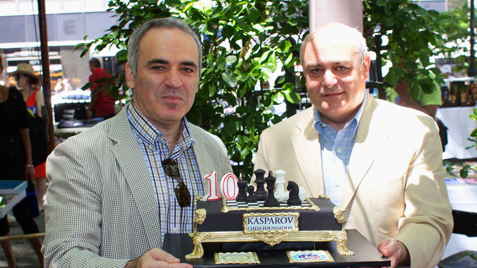 articles/2012/06/17/chessmaster-garry-kasparov-is-determined-to-checkmate-vladimir-putin/kasparov-lake_pxsugn