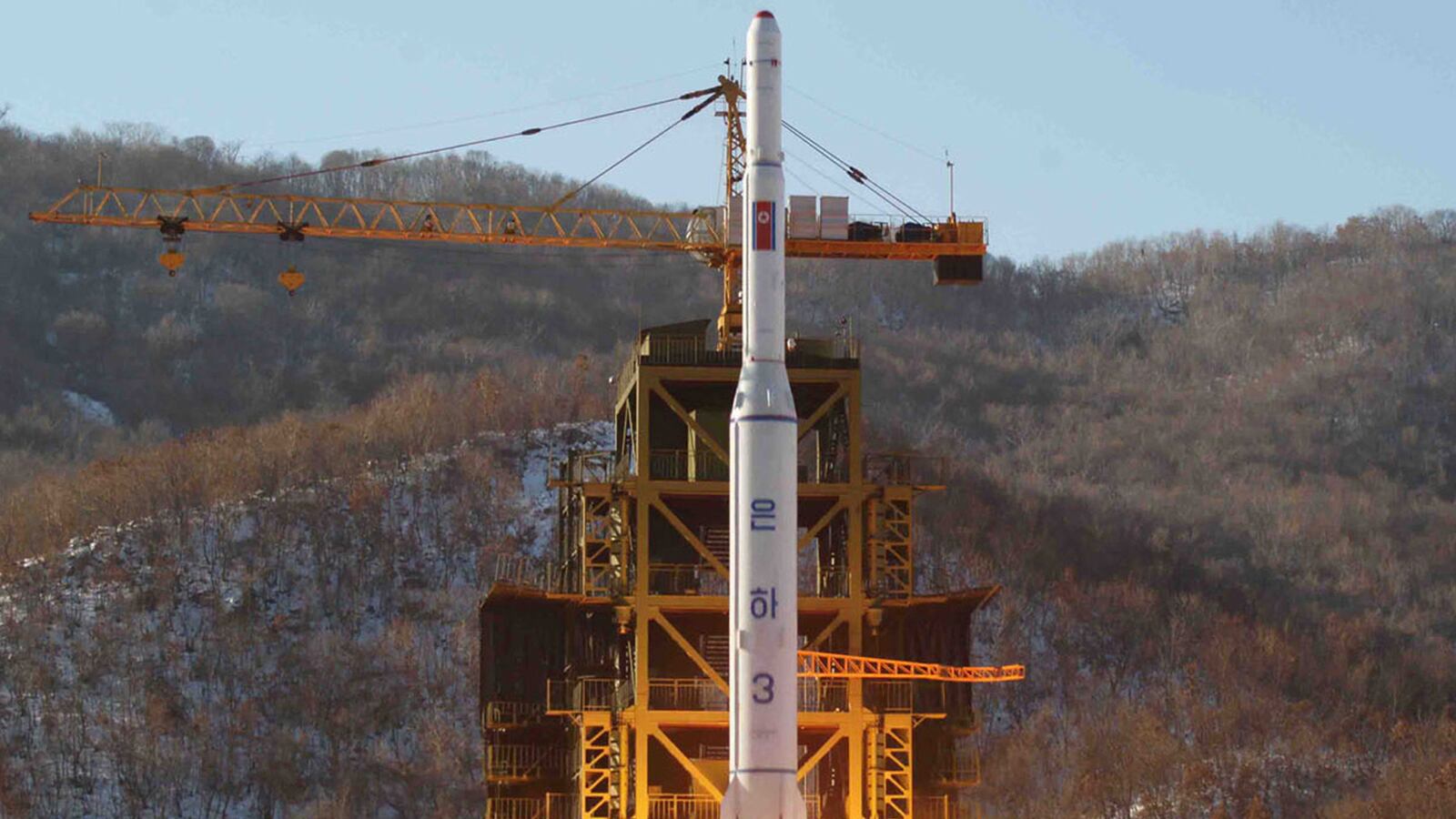 cheats/2013/02/05/n-korea-uses-we-are-the-world-in-propoganda-video/130205-world-rocket-nkorea-cheat_caip22