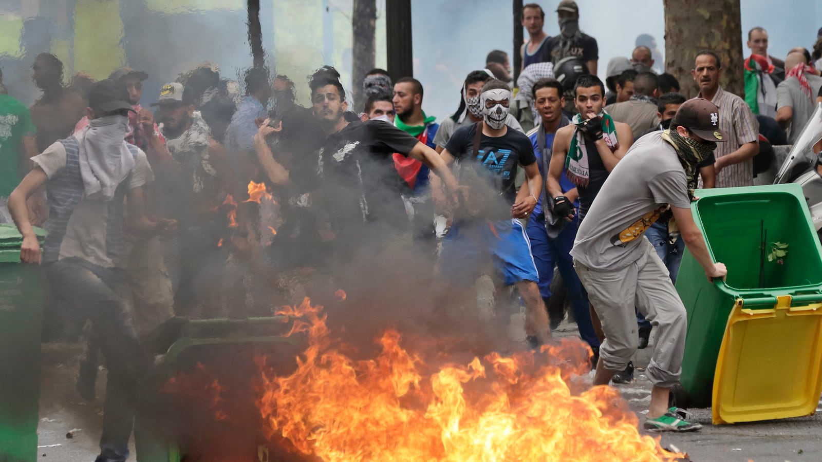 articles/2014/07/26/why-you-should-blame-iran-for-the-gaza-conflict/140725-bennett-gaza-tease_bfv4we