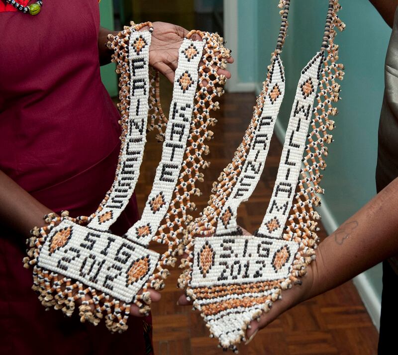 galleries/2012/09/22/the-best-of-prince-william-kate-s-jubilee-south-pacific-visit-photos/will-kate-tour-6_lopf0h