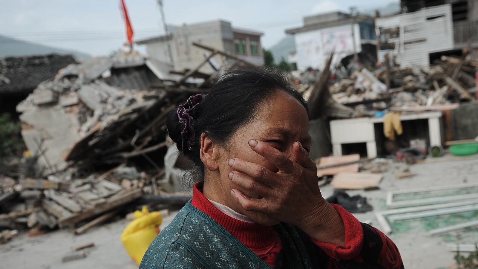 cheats/2013/04/20/china-earthquake-leaves-156-dead/130420-china-earthquake-death-cheat_dx4nv9