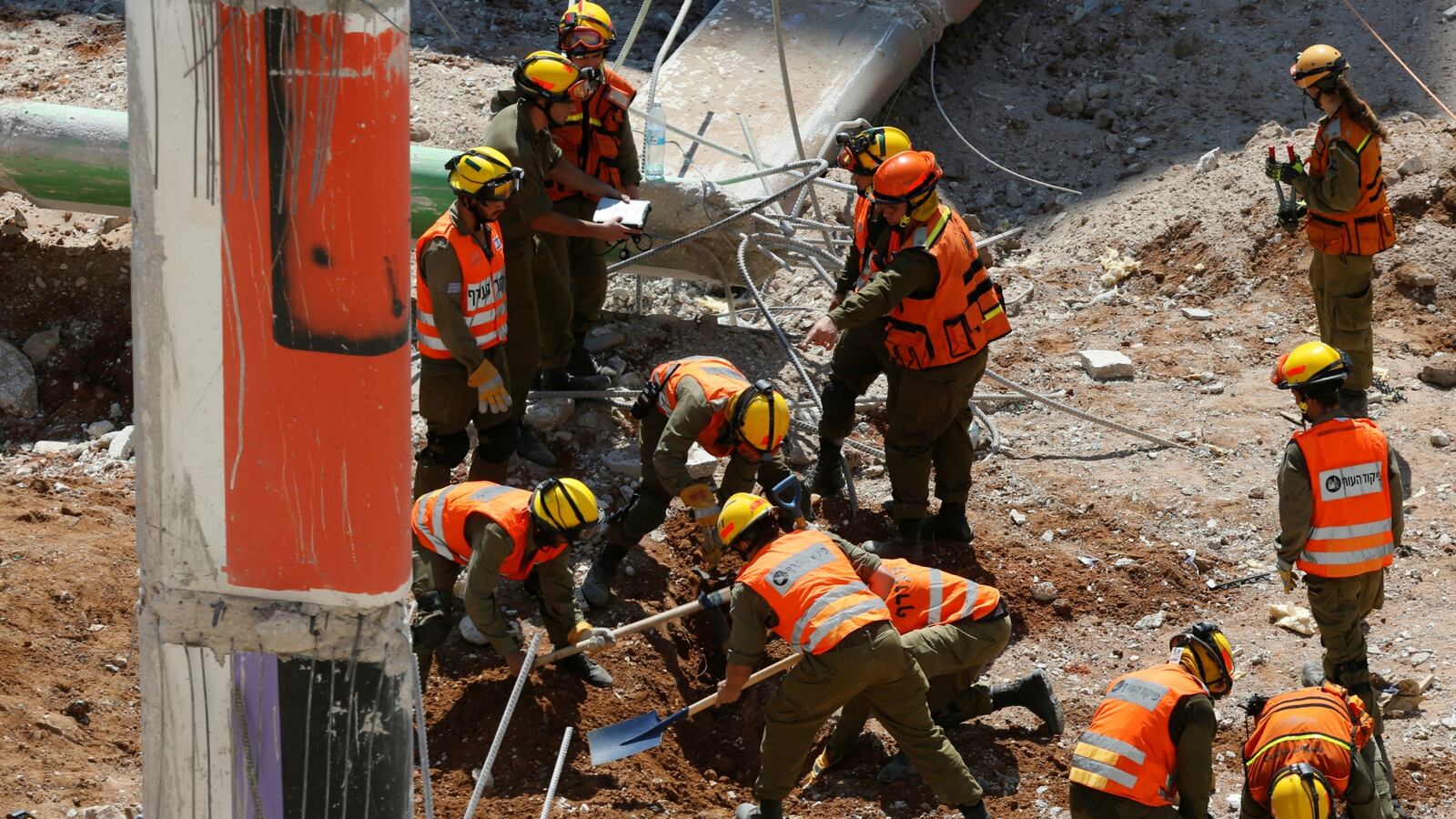 cheats/2016/09/05/two-dead-in-tel-aviv-building-collapse/160905-israel-building-cheat_syvjef