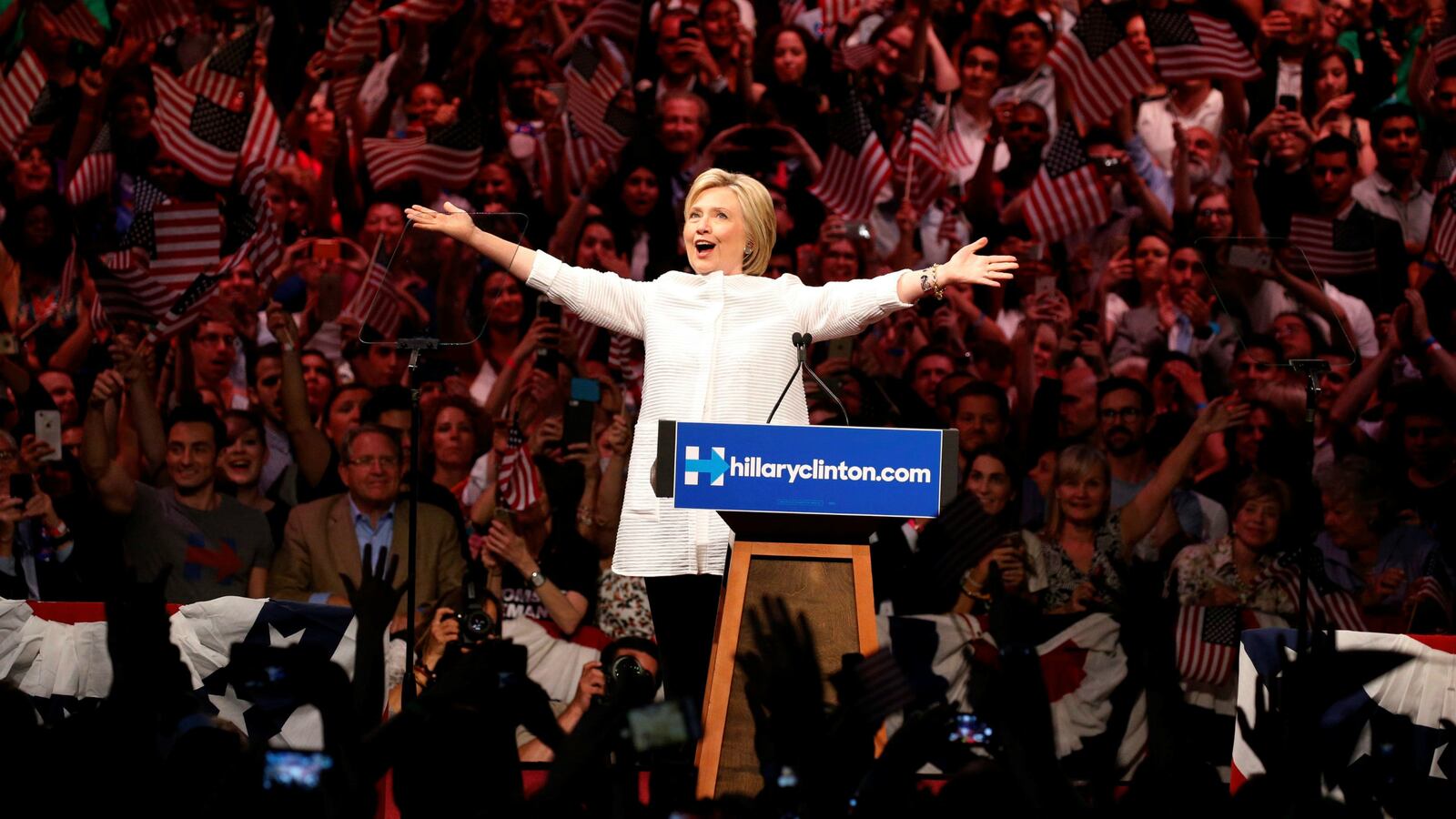 170706-Jones-hillary-gop-hero_ayxymv