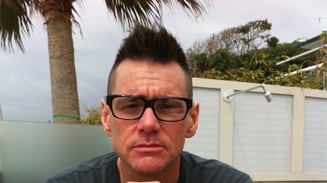 galleries/2011/04/11/celebrity-mohawks/celebrity-mohawks---carrey_eg1sss