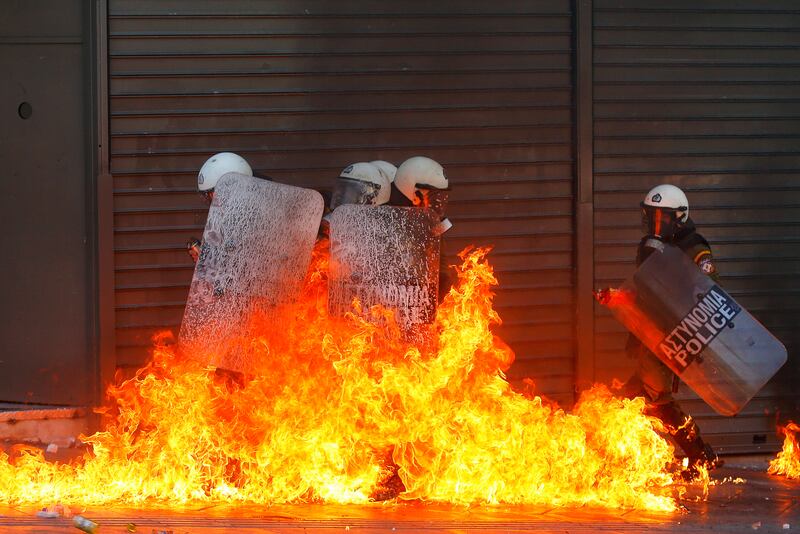 galleries/2012/12/23/2012-in-review-the-year-in-photos/yip-austerity_vycbbr