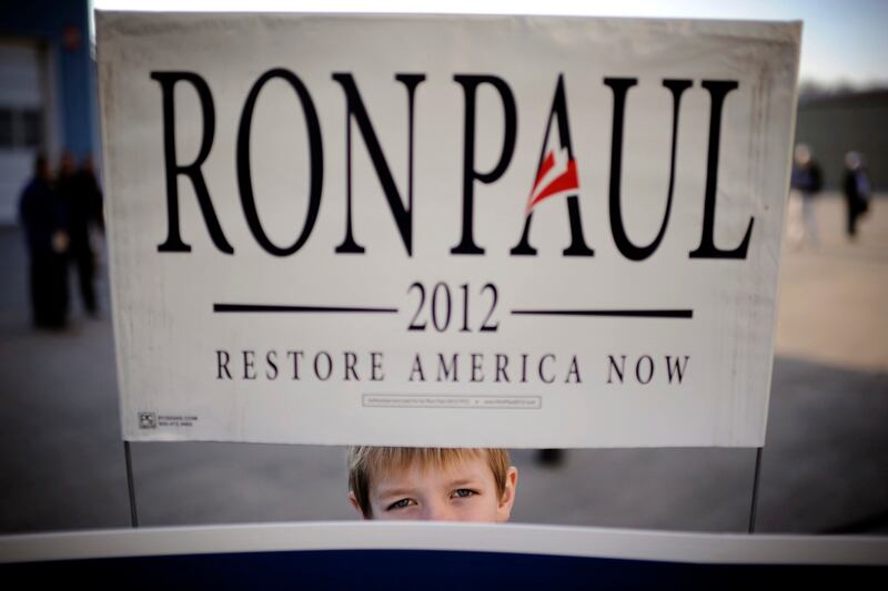 articles/2012/01/07/michelle-goldberg-on-ron-paul-s-debate-points/gop-candidates-campaign-in-new-hampshire-intro_lgqrrm