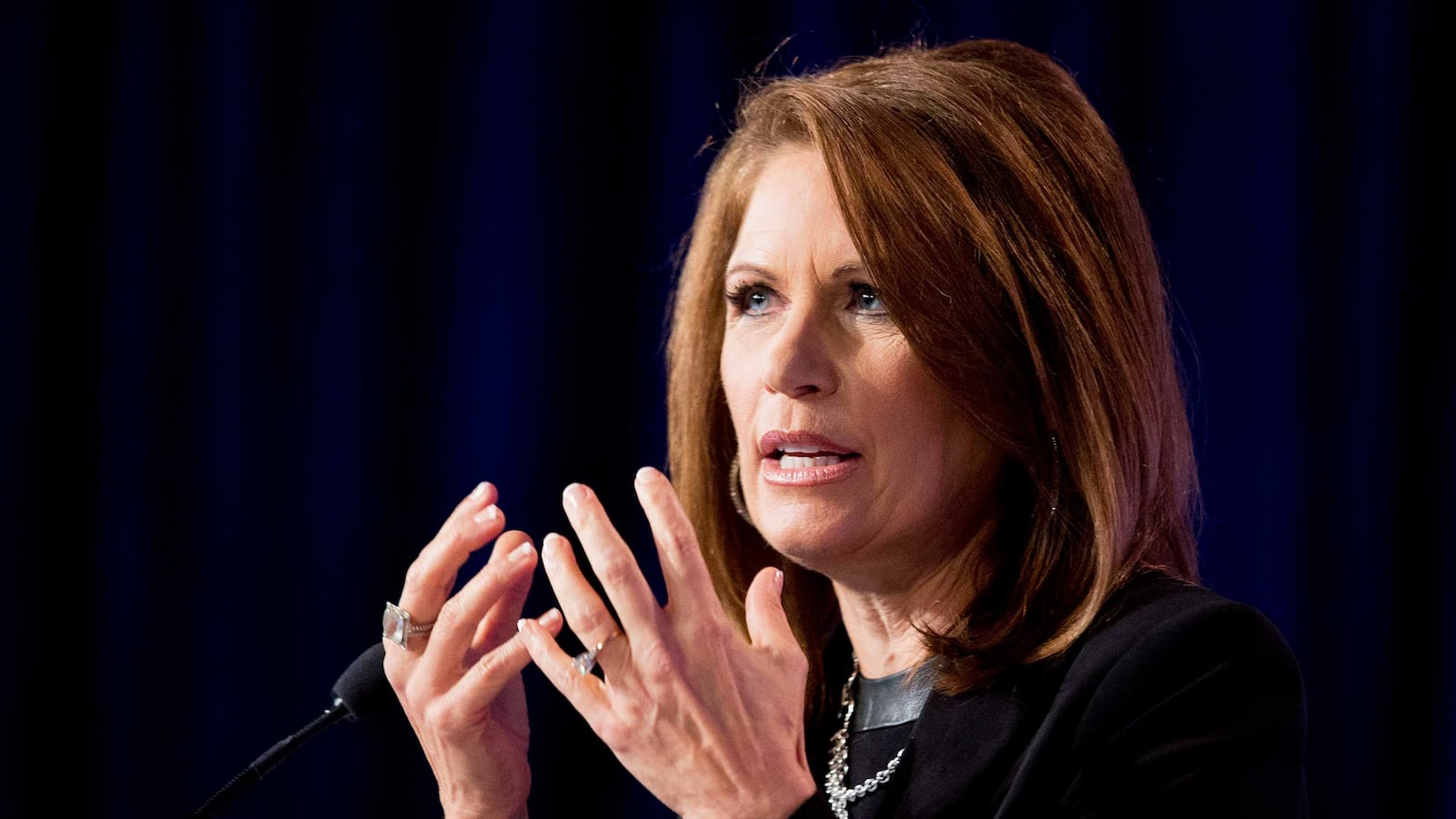 articles/2015/04/04/sharknado-co-star-michele-bachmann-compares-obama-to-suicidal-germanwings-pilot/150404-swin-fringe-michele-bachmann-tease_walswx