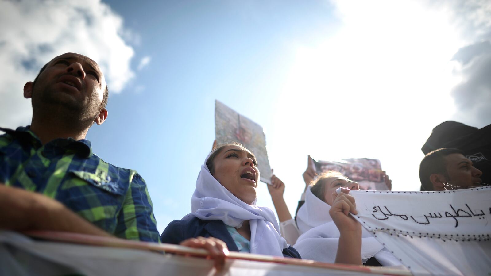 cheats/2014/08/16/isis-massacres-80-yazidis/140816-isis-cheat_t7gc3h