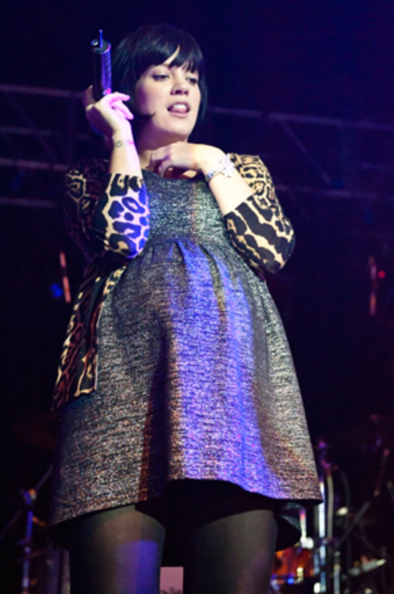 galleries/2010/11/17/public-pregnancies/public-pregnancies---lily-allen_hfz5hk