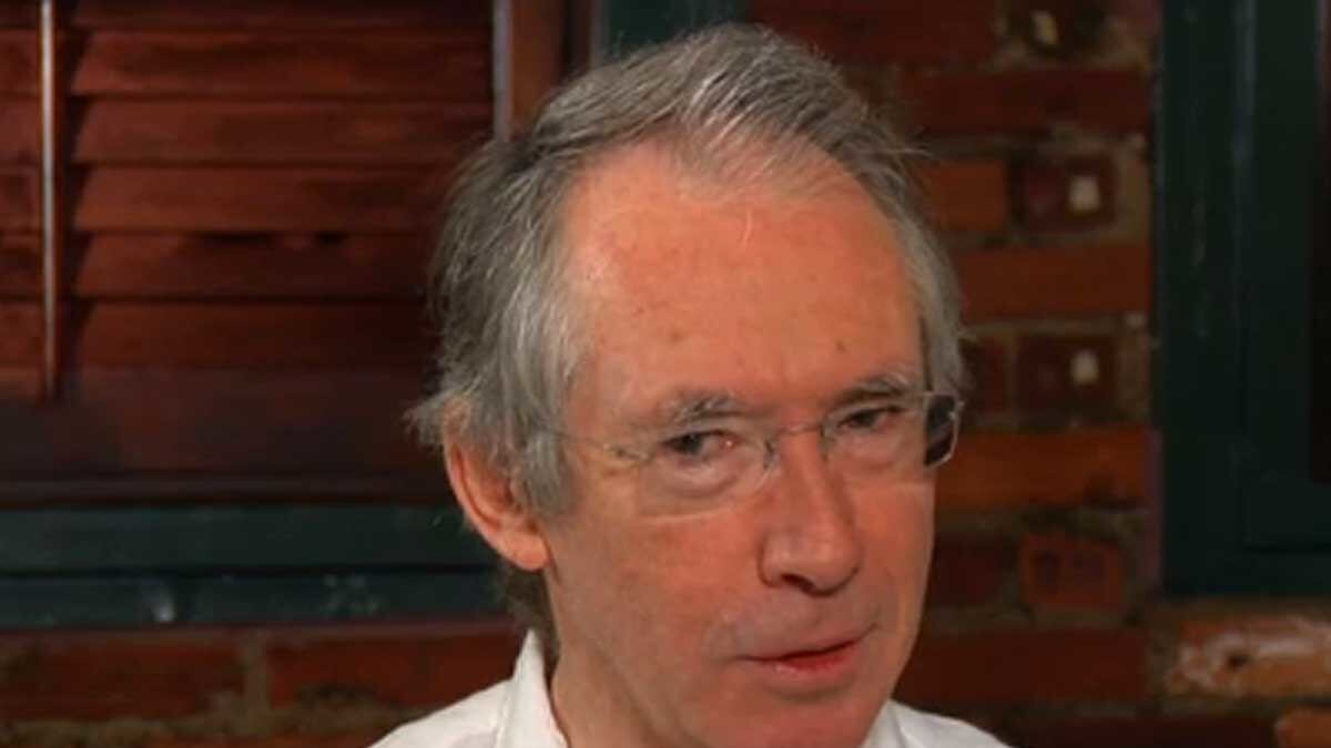 videos/2010/04/14/ian-mcewan-keep-gordon-brown/100414-Ian-McEwan-Books_r2d1ny