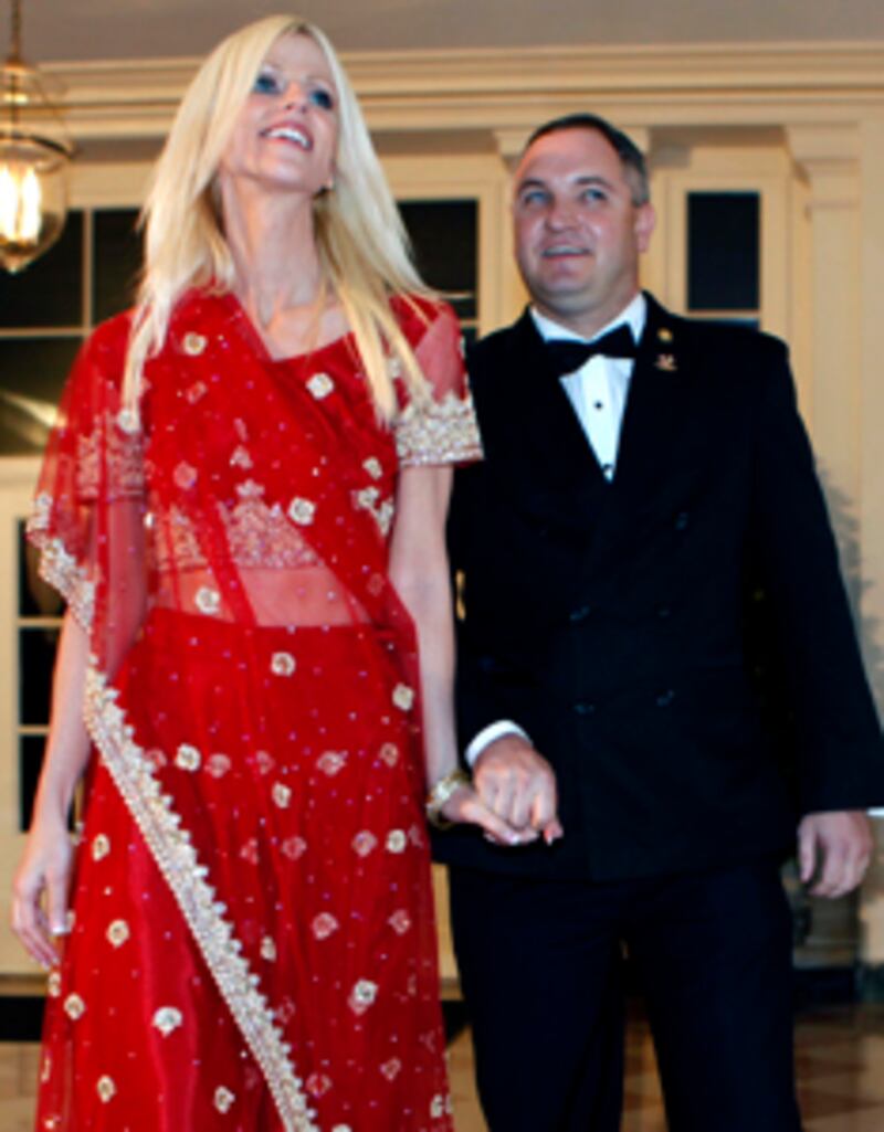 articles/2009/12/01/give-the-party-crashers-a-medal/geist-salahis-wh-state-dinner_66361_k5kn9g