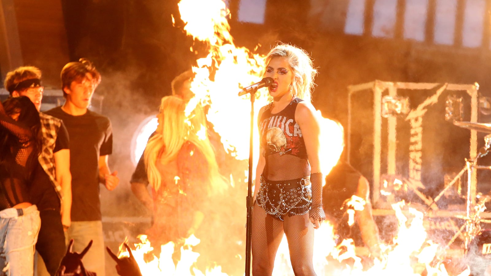 cheats/2017/02/28/lady-gaga-to-replace-beyonc-at-coachella/170228-gaga-coachella-cheat_jc3ev6