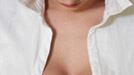 articles/2009/01/10/the-great-boob-bust/moynahan-breasts_10111_szbgxh