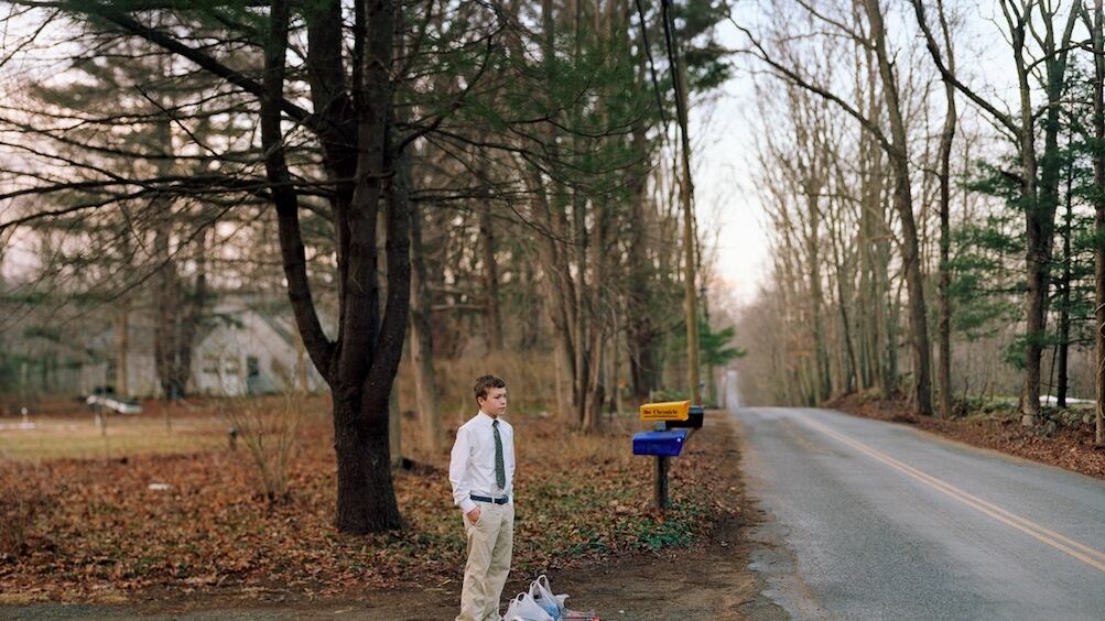 articles/2014/01/30/greg-ryan-at-icp-is-the-daily-pic-by-blake-gopnik/busstop-daily-pic_kcngmv