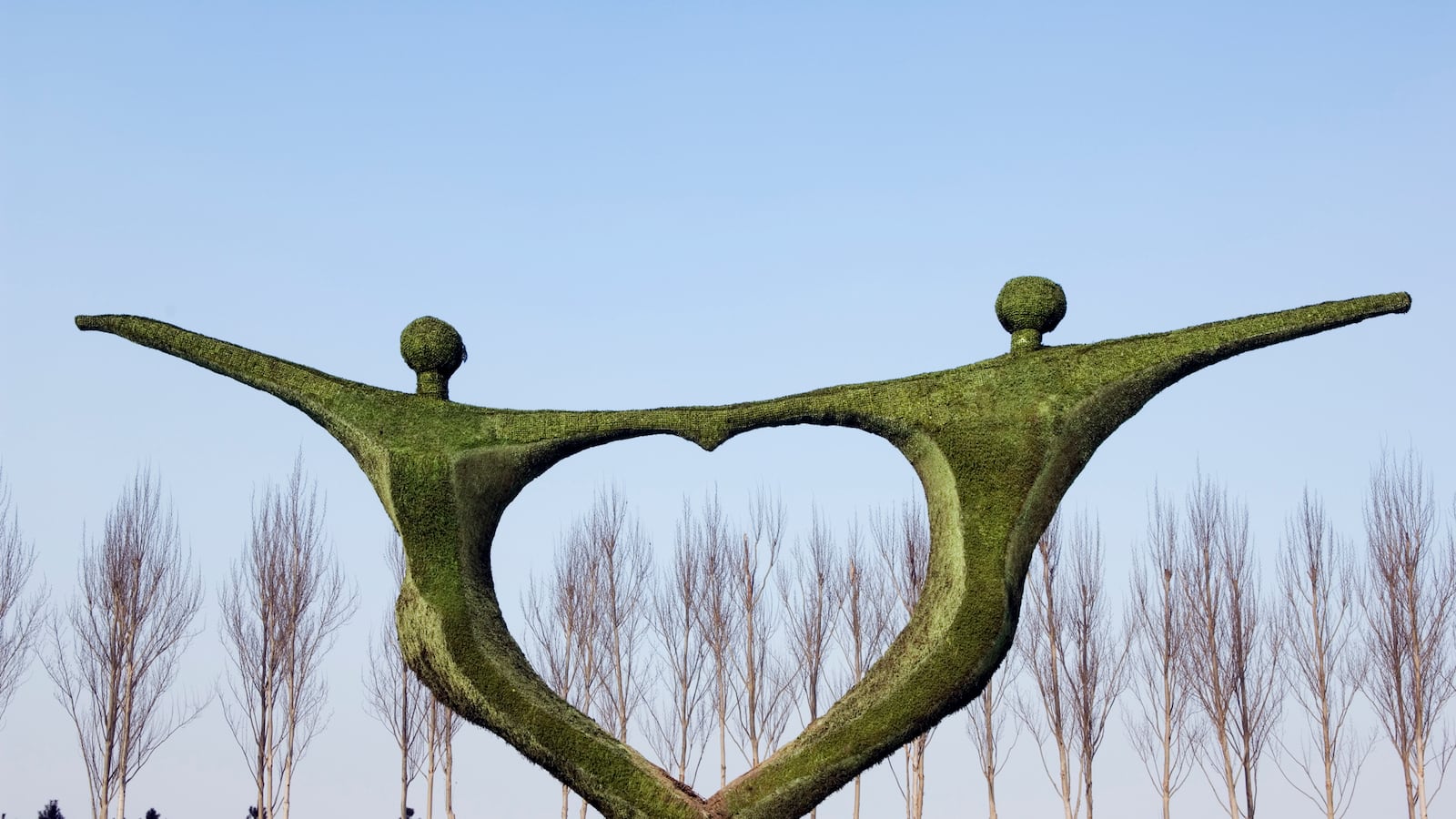 articles/2014/01/19/get-cultured-on-your-weekend-getaway-best-trips-for-art-lovers/140117-art-lovers-getaway-tease_ri8uqa