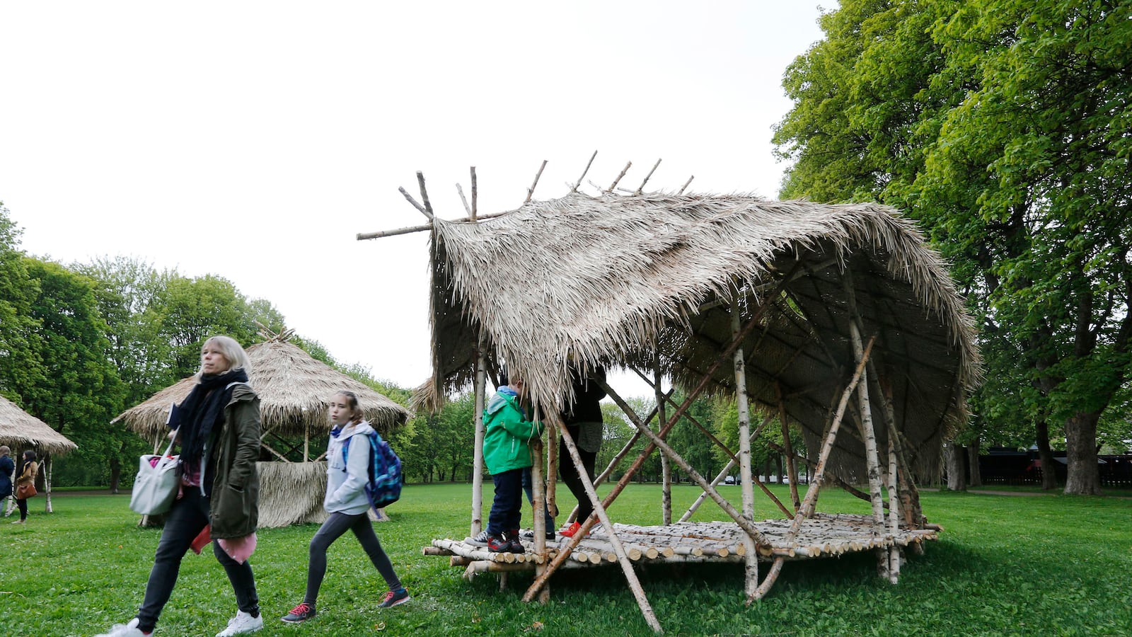 articles/2014/05/19/norway-s-controversial-human-zoo-is-back/140519-human-zoo-strochlic-tease_mxz33f