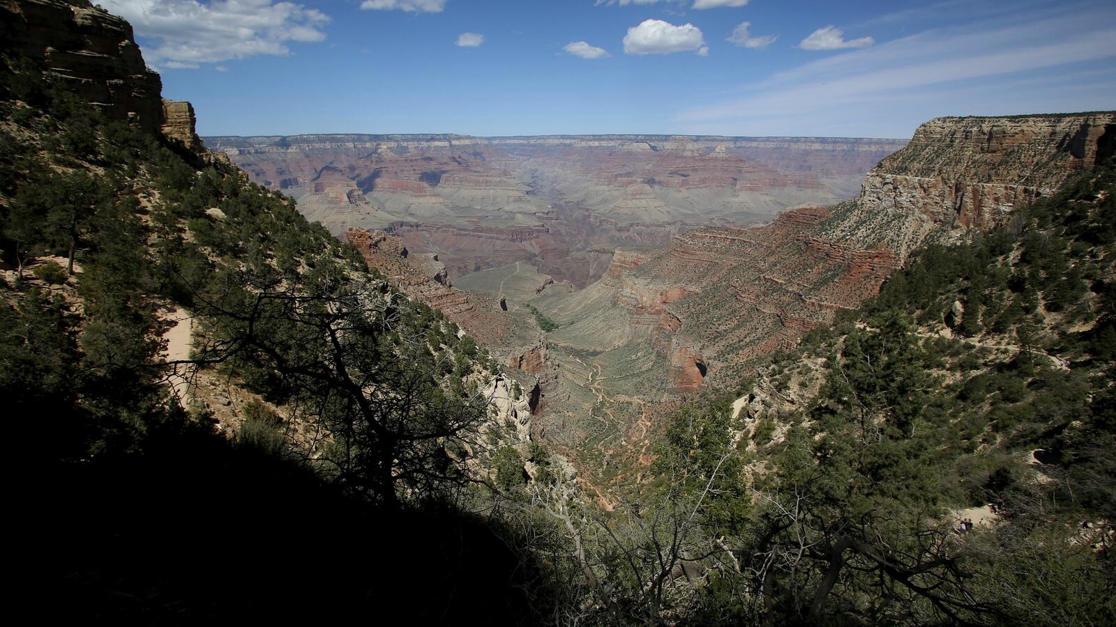 180211-grand-canyon-chopper-crash-cheat_q2pllx