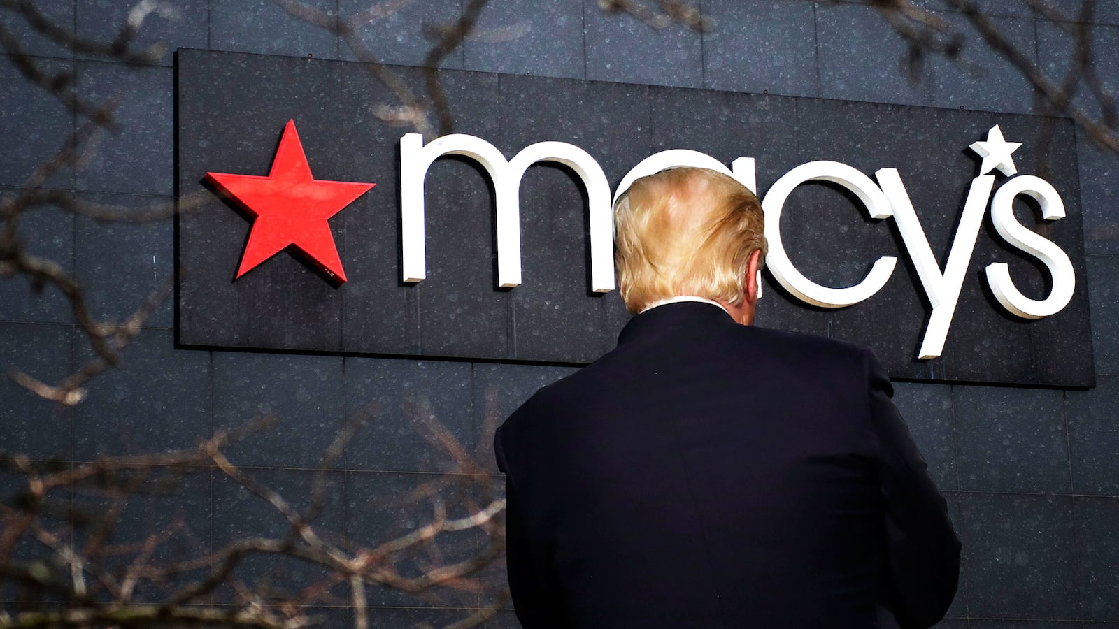 articles/2017/01/12/macy-s-is-laying-off-10-000-is-it-donald-trump-s-fault/170111-karabell-trump-macys-tease_jotcgh