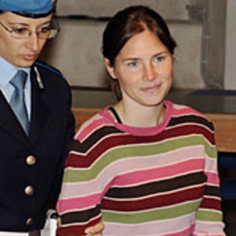 articles/2009/04/25/amanda-knoxs-bloody-footprint/nadeau-knox-1_y00dbq