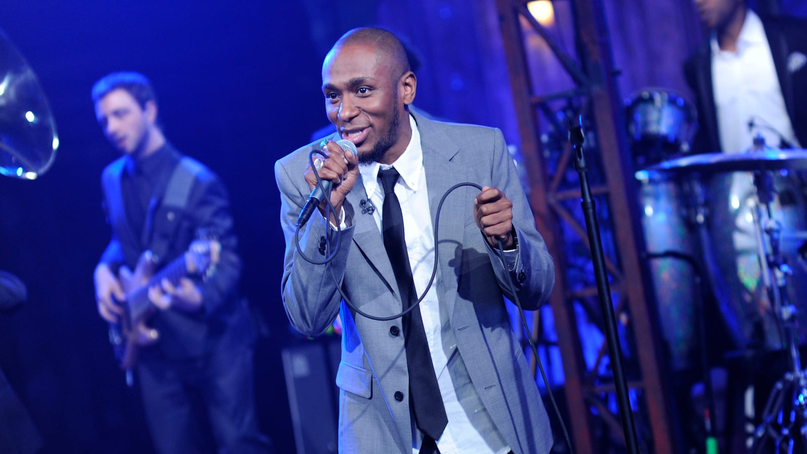 galleries/2013/01/09/brad-pitt-beyonce-more-stars-banned-from-countries-photos/140521-celebs-banned-from-countries-mosdef_qpuaom