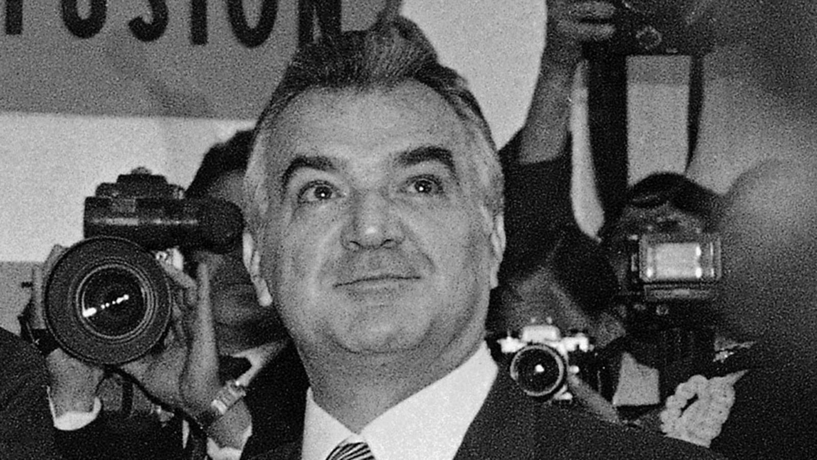 cheats/2012/04/01/ex-mexican-president-dies/miguel-de-la-madrid-cheat_lhvpfg