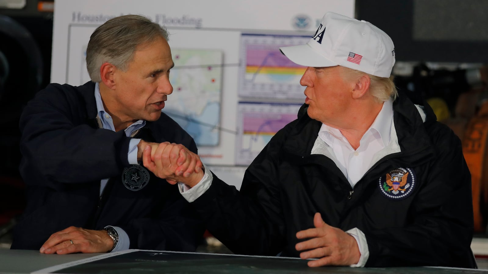 2017-08-29T172359Z_353514709_HP1ED8T1CBZ0C_RTRMADP_3_STORM-HARVEY-TRUMP_wyp32u