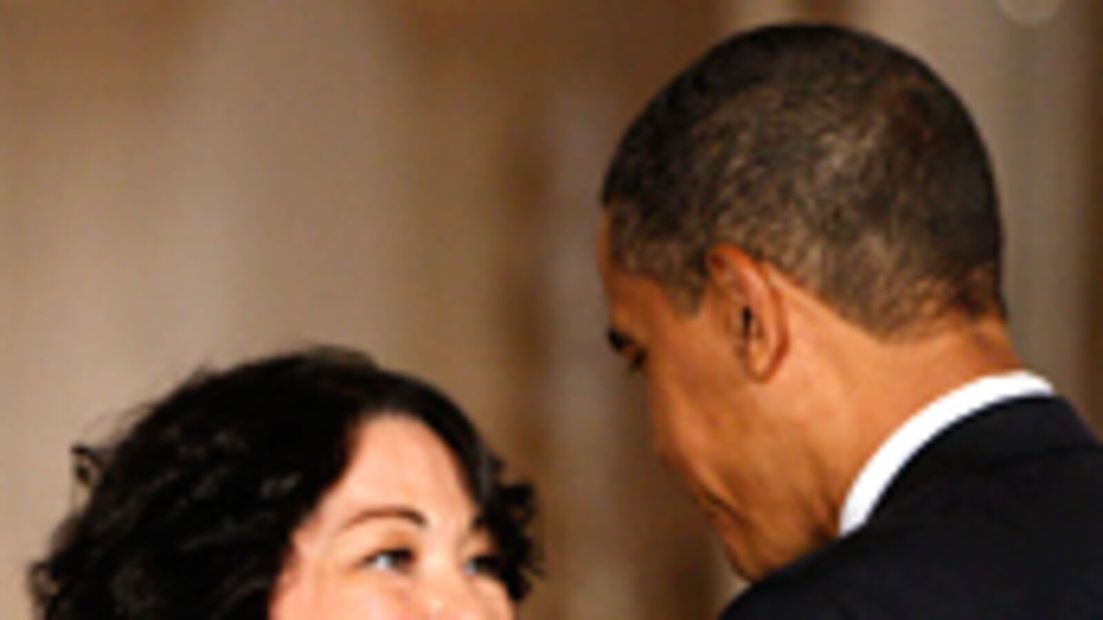 articles/2009/05/27/only-in-america/garza-sonia_xr627t