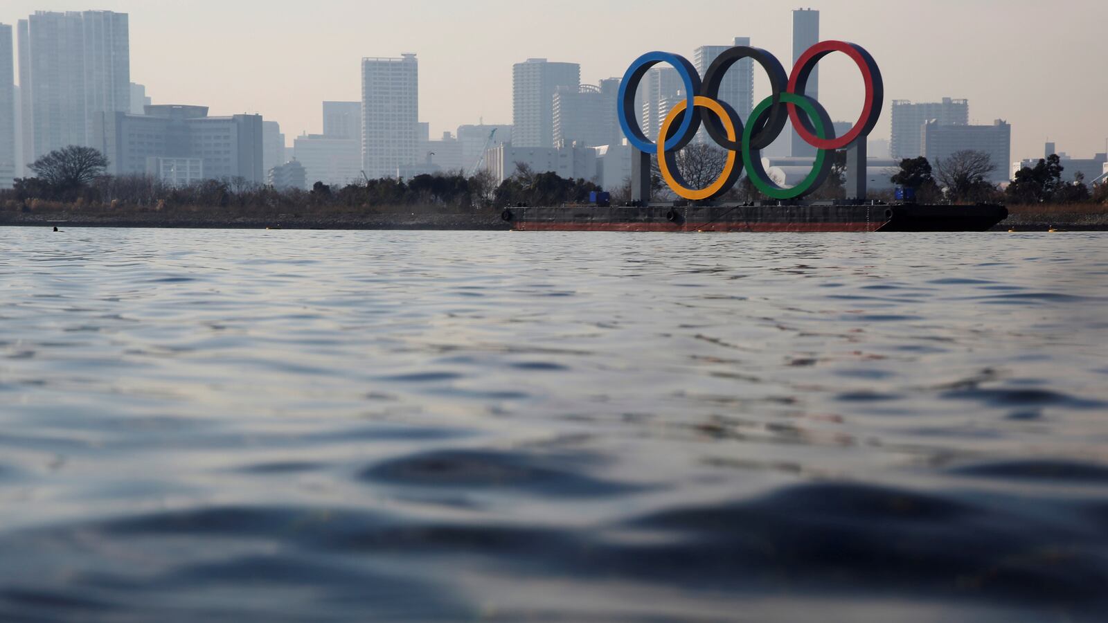 2021-04-11T045235Z_1297866115_RC2GTM9ELFEG_RTRMADP_3_OLYMPICS-2020-JAPAN_nw0l4y