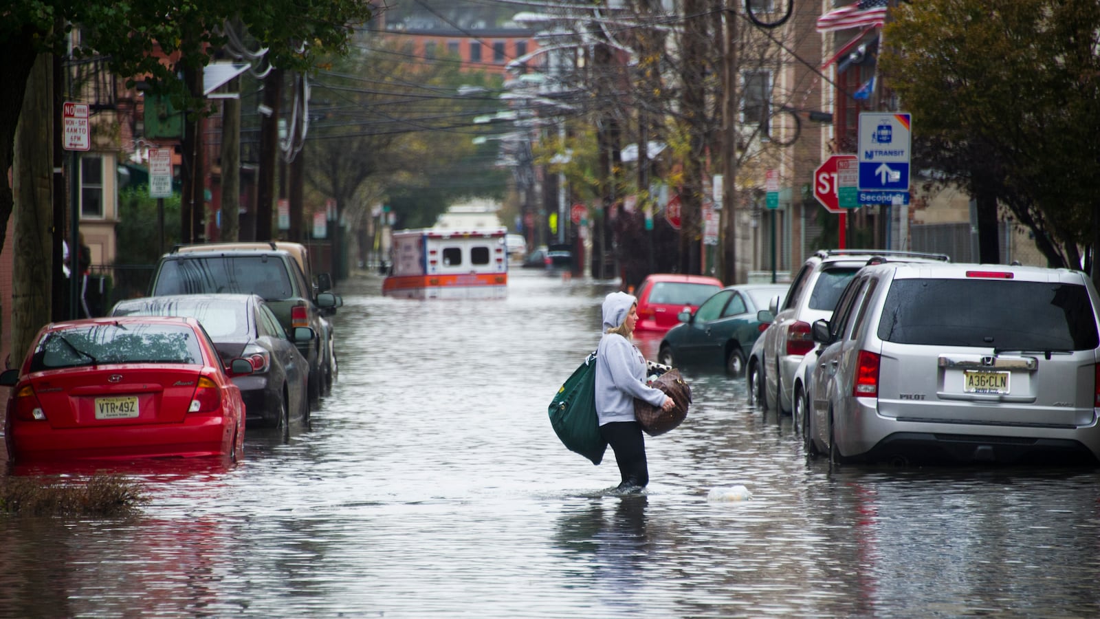 articles/2013/03/30/climate-change-is-here-ready-or-not-so-what-now/130328-Linden-Climate-Change-tease_sn7nqr