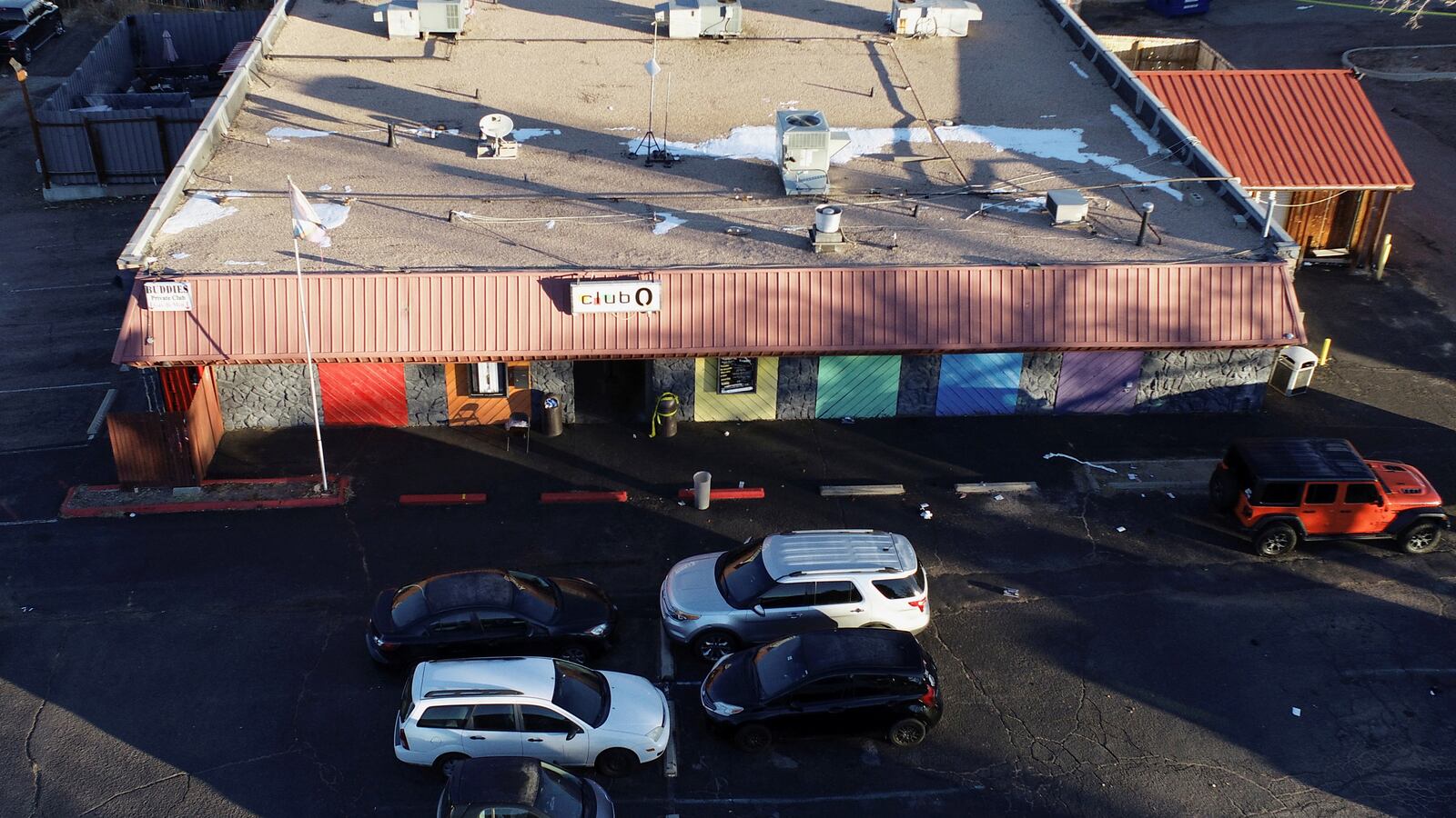 2022-11-21T182035Z_1470803434_RC28QX9C42HF_RTRMADP_3_COLORADO-SHOOTING_abhgzk