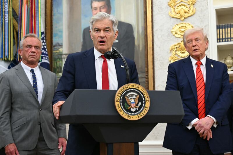 Oz's defense for Trump's claim that a drug's price could be cut by more than 100 percent defied logic.