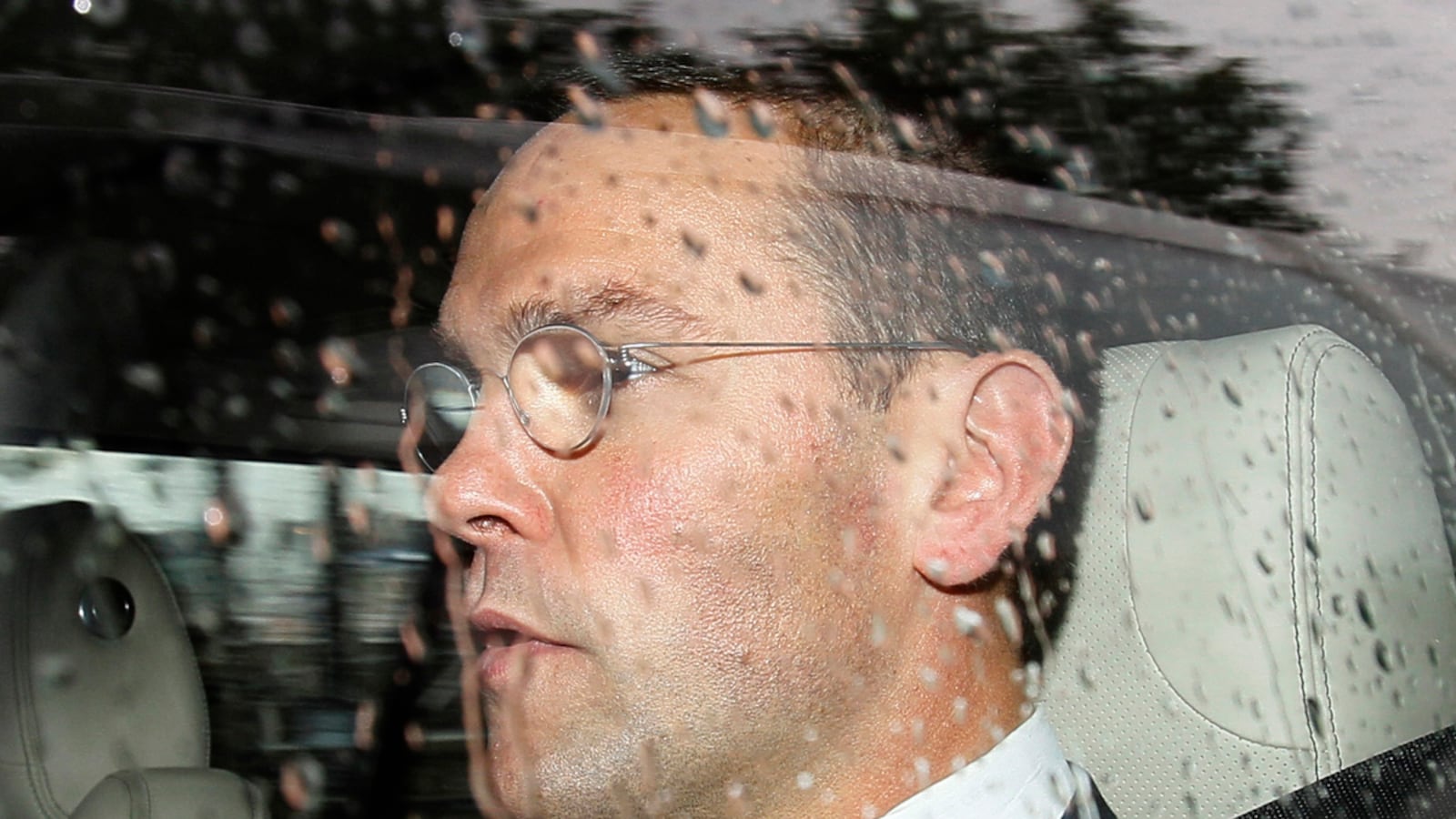 cheats/2011/11/10/james-murdoch-returns-to-parliament/james-murdoch-returns-to-parliament-more-questioning-cheat_tjegwh