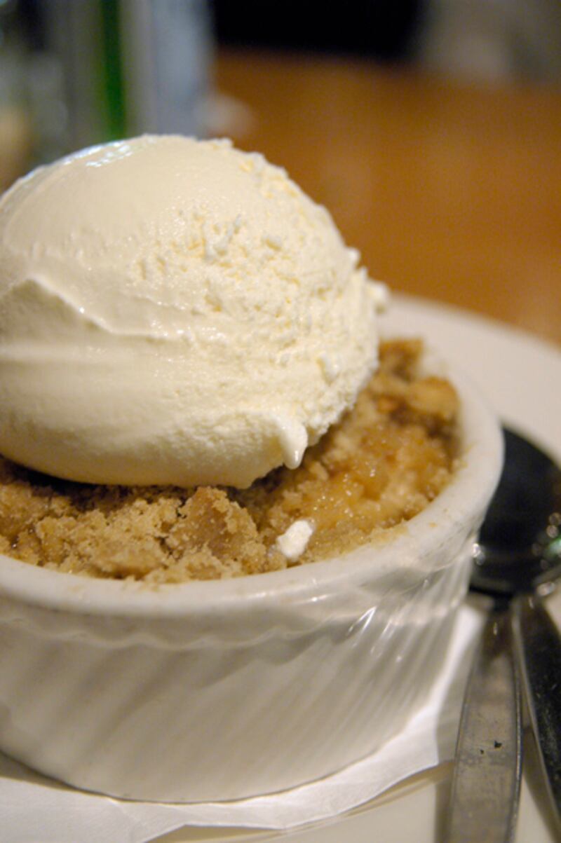 galleries/2011/11/17/25-most-fattening-pies-photos/fat-pies-4-cpk-apple-crisp_fztiye