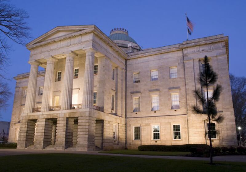 galleries/2010/06/14/50-states-in-debt/the-most-corrupt-states---5-north-carolina_rzkpgm