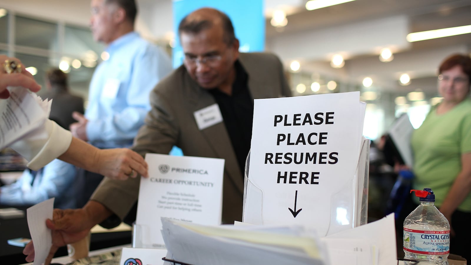 articles/2013/12/10/unemployed-workers-need-benefits-but-republicans-still-say-no/131210-bouie-unemployment_yzofci