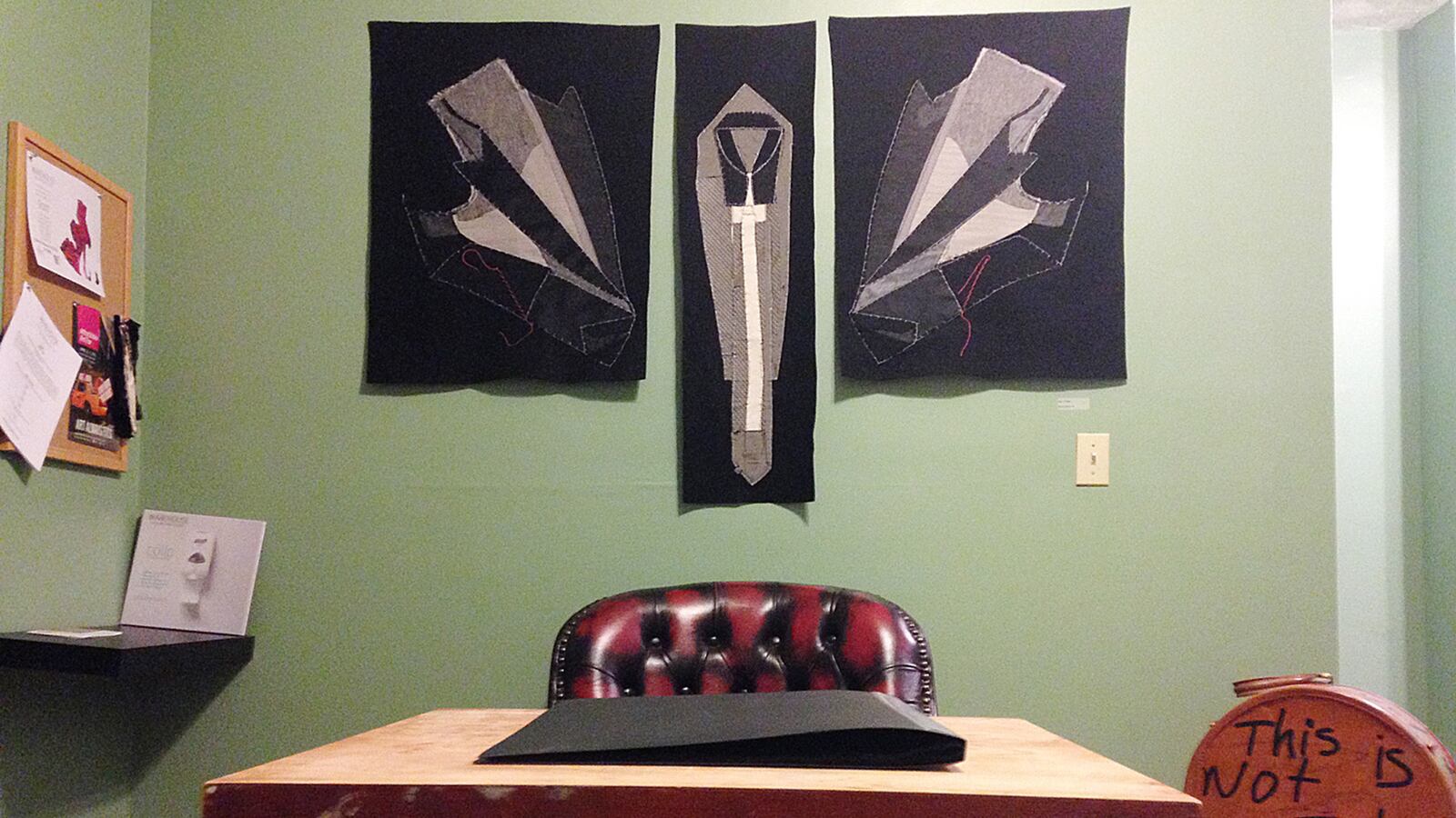 articles/2014/02/15/aces-high-where-to-buy-affordable-art/140210-jones-warehouse-tease_psgt2o