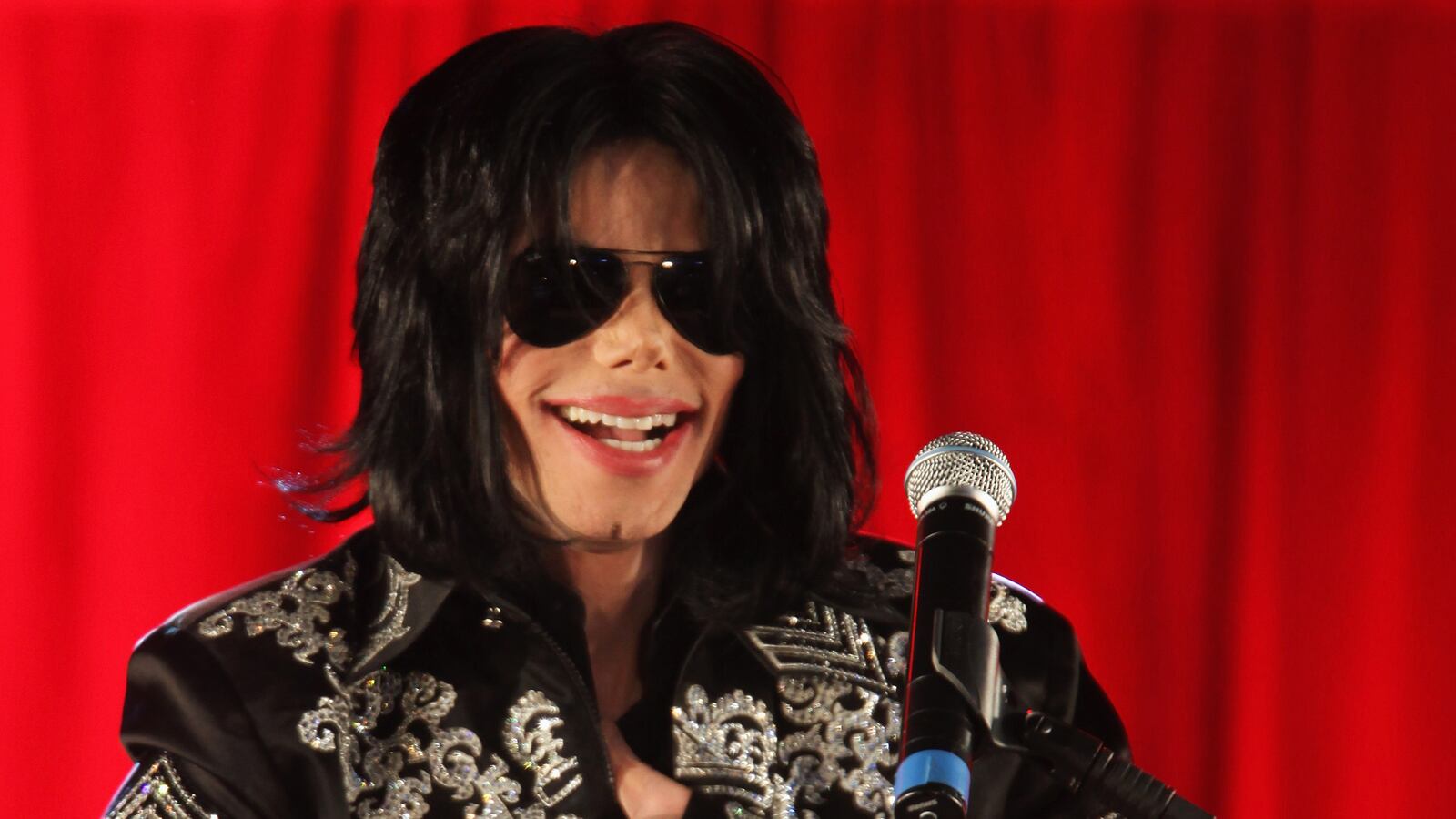 cheats/2013/04/29/second-michael-jackson-trial-starts-today/130429-michael-jackson-second-trial-cheat_j8dgqq