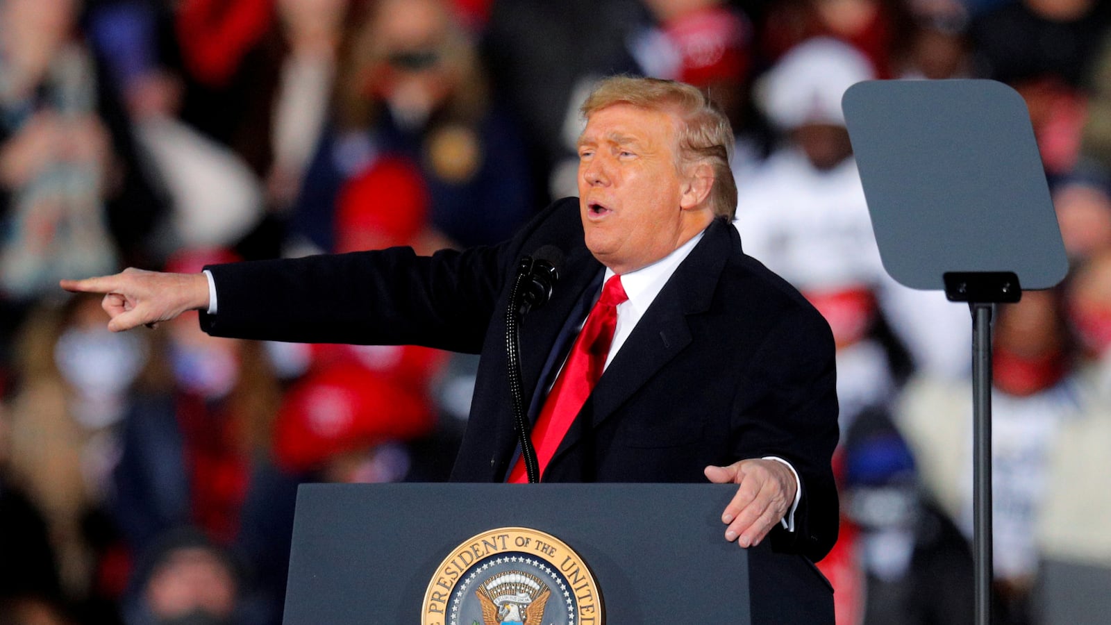 2021-01-09T231643Z_630915125_RC2N4L9H21Y5_RTRMADP_3_USA-JUSTICE-PROSECUTOR-TRUMP_sjkynh