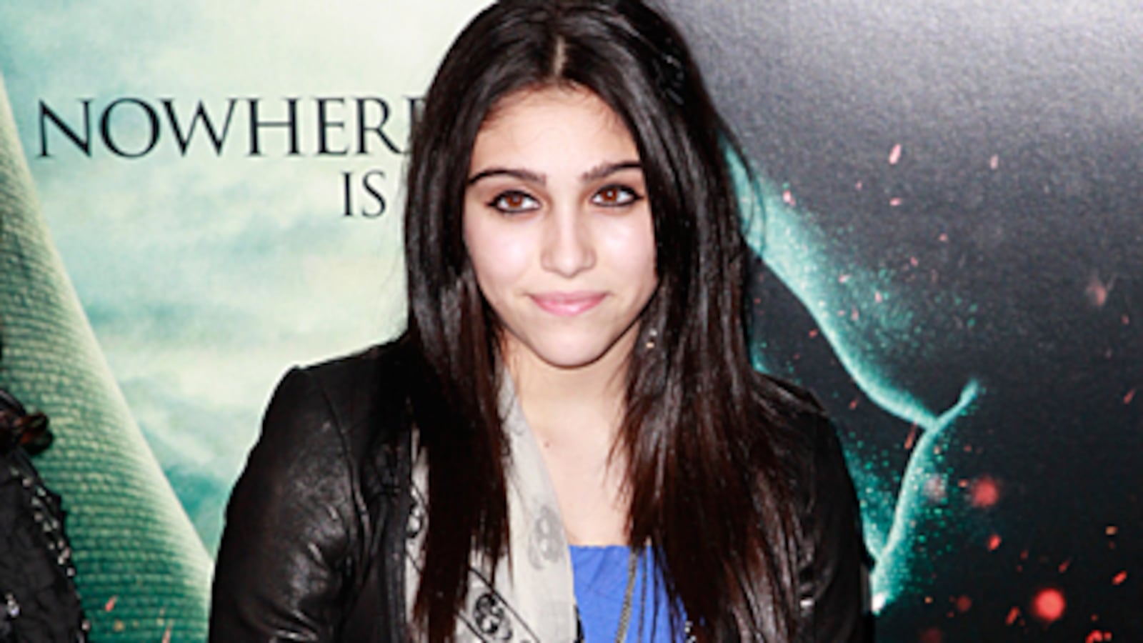articles/2010/11/18/lourdes-leon-growing-up-too-fast-new-look-for-madonnas-daughter/wilkinson-lourdes-leon_dundf8