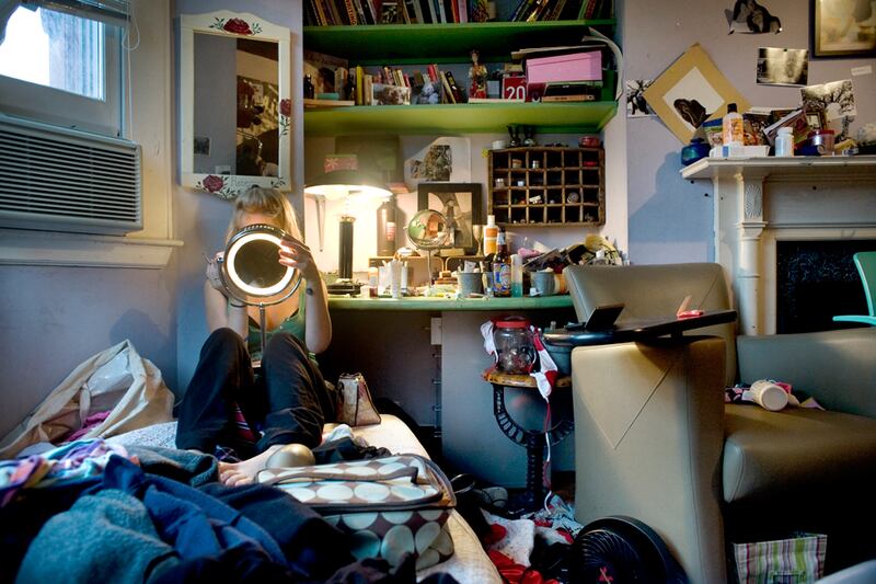 galleries/2012/05/20/a-girl-and-her-room-exhibit-photos-by-rania-matar/07_BeccaP_btisao