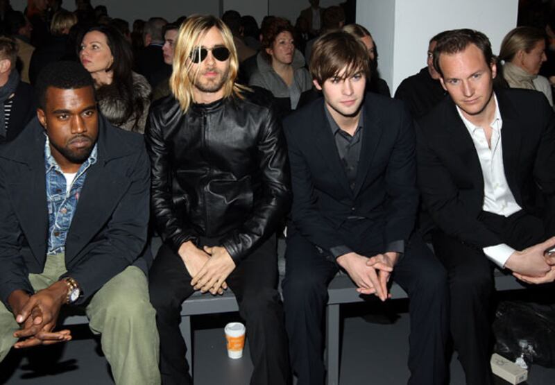 galleries/2009/02/16/fashion-week-front-row/fashion-front-row-10_gzf9hq