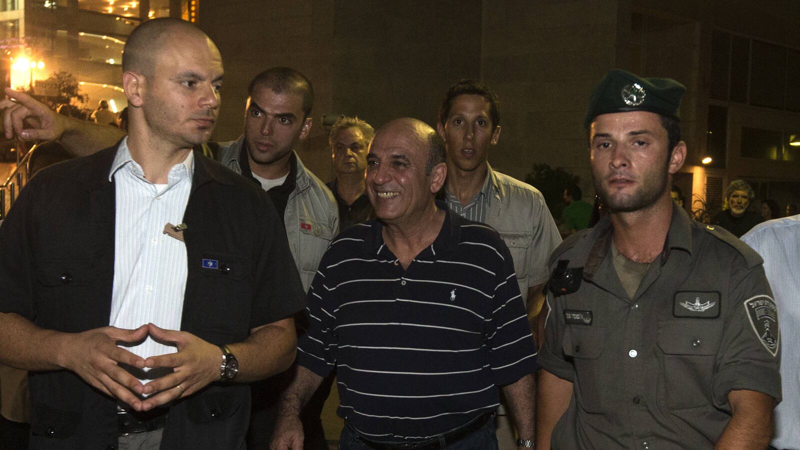 articles/2012/07/09/you-missed-it-mofaz/mofaz-demonstration-openz_uxei5n