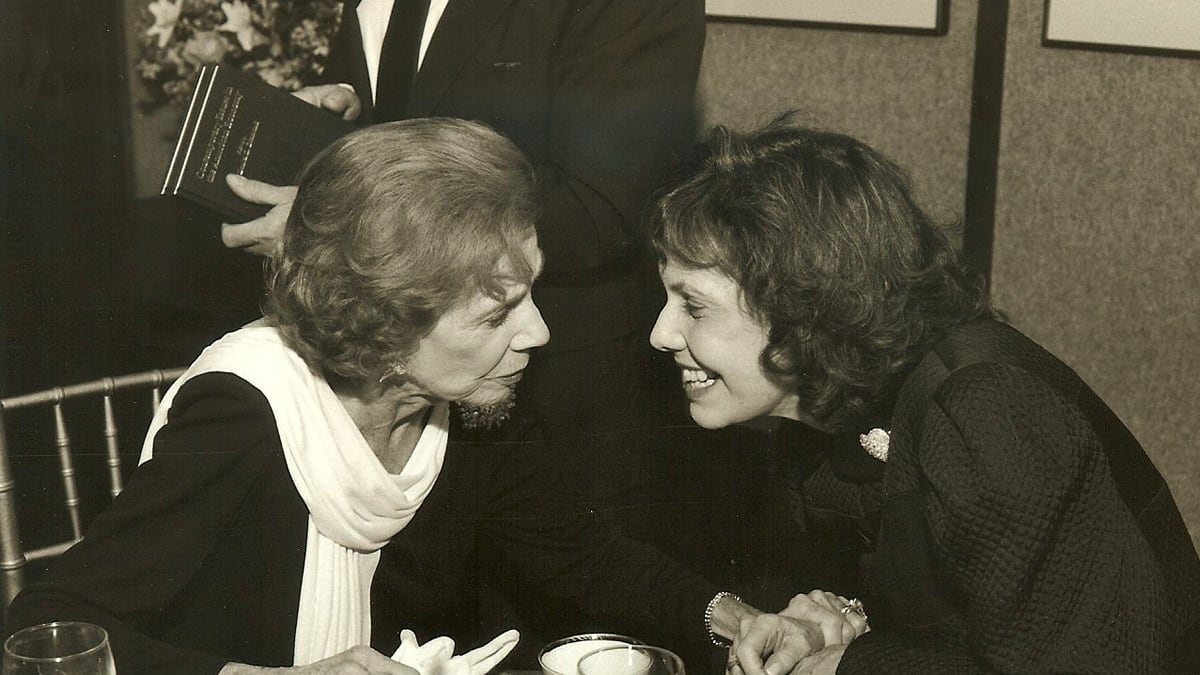 articles/2012/09/29/brooke-astor-s-estate-is-auctioned-and-a-friend-recalls-her-fondly/brooke-astor-barbara-goldsmith_b34f1w