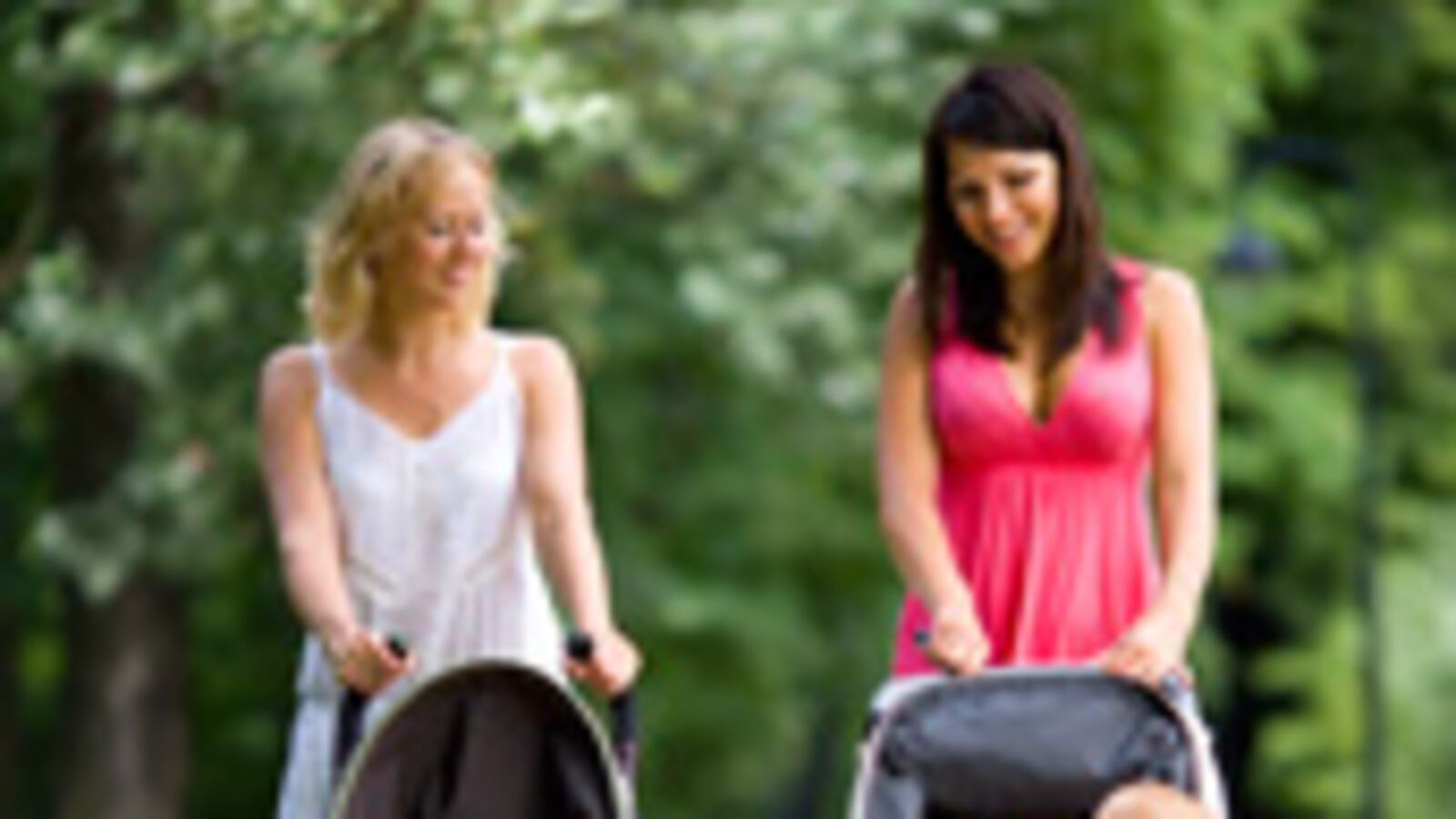 articles/2010/05/06/the-best-and-worst-cities-for-moms/mother-cities_98730_kiev5q