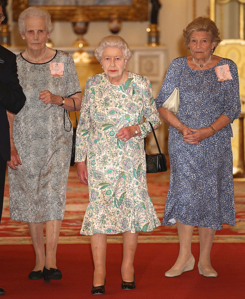 galleries/2010/07/06/queen-elizabeth-style/queen-lookbook-8_k38dnm