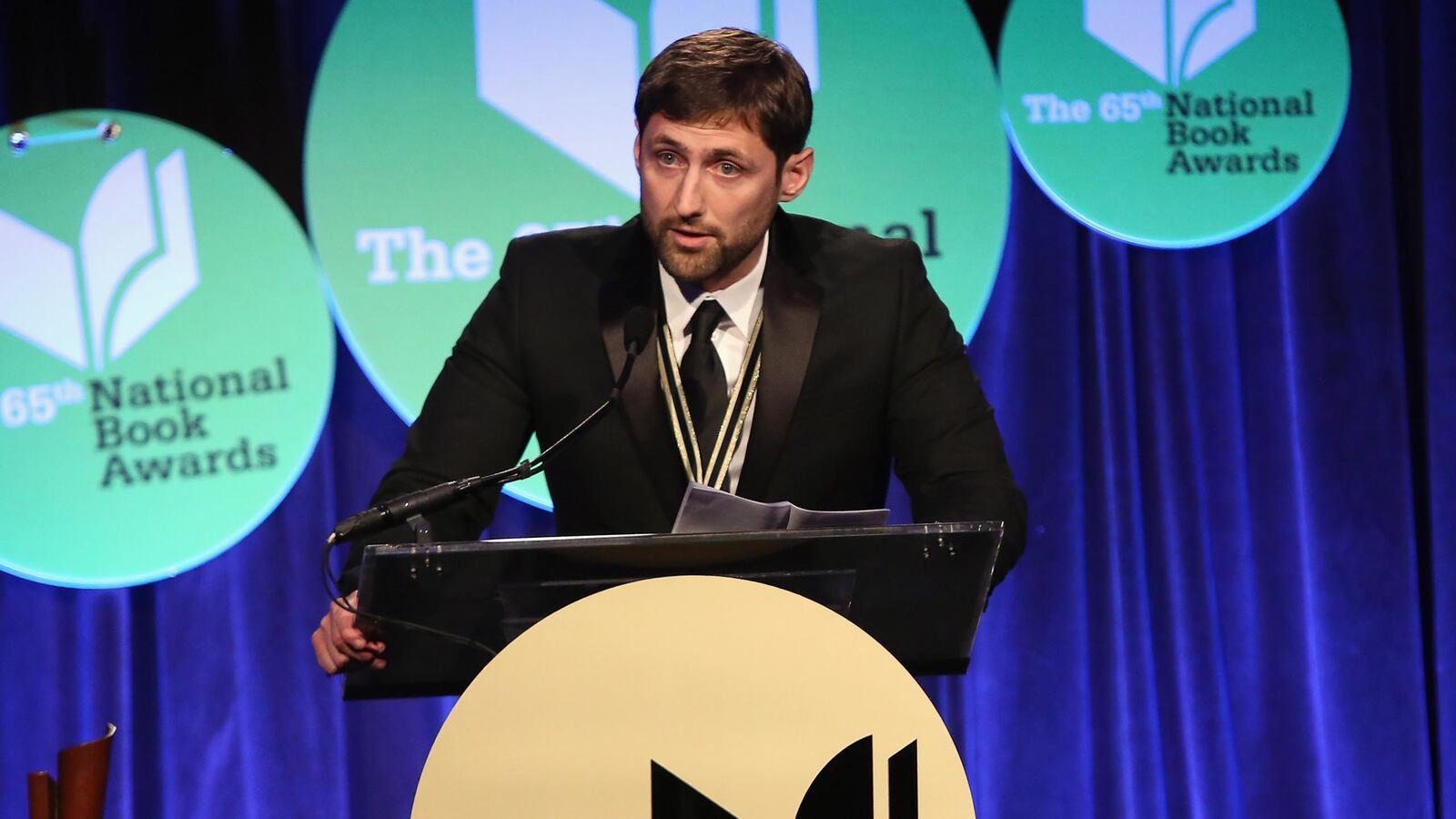 articles/2014/11/25/the-veteran-who-took-home-the-national-book-award/141124-siegel-klay-tease_tpmy6c