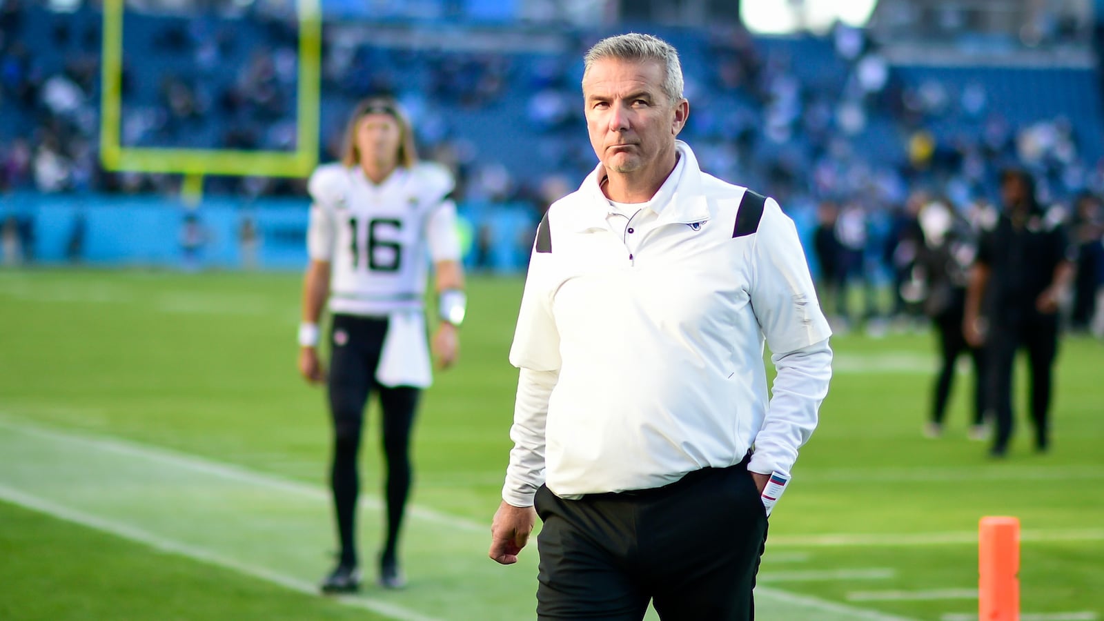 2021-12-14T092445Z_1238927682_MT1USATODAY17355360_RTRMADP_3_NFL-JACKSONVILLE-JAGUARS-AT-TENNESSEE-TITANS_ocf7uz