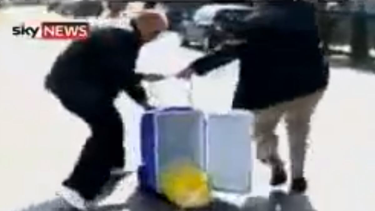 articles/2012/01/25/a-woman-in-mexico-receives-a-new-heart-after-medics-dropped-it/heart-transplant-meixco-margolis_cftmpk