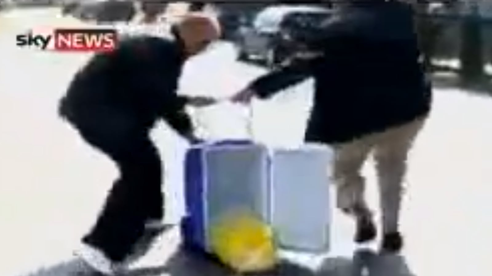 articles/2012/01/25/a-woman-in-mexico-receives-a-new-heart-after-medics-dropped-it/heart-transplant-meixco-margolis_cftmpk